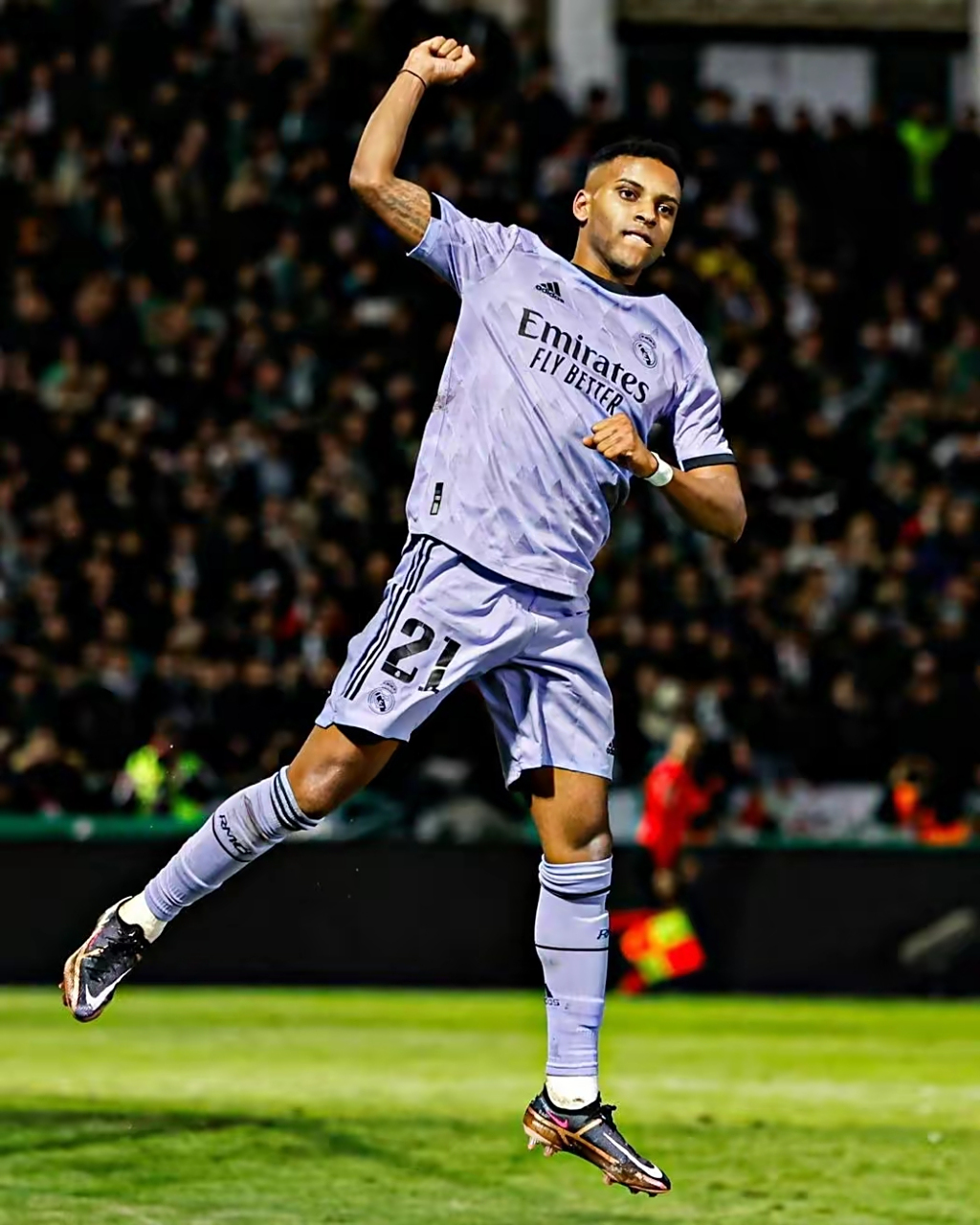 爱游戏体育 -皇家马德里迎国王杯关键赛，国际比赛日扳平良机，赛场秩序良好，轮换策略成焦点的简单介绍