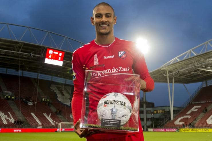 爱游戏app下载 -古戈尔普勒克斯大还是葛立恒数大