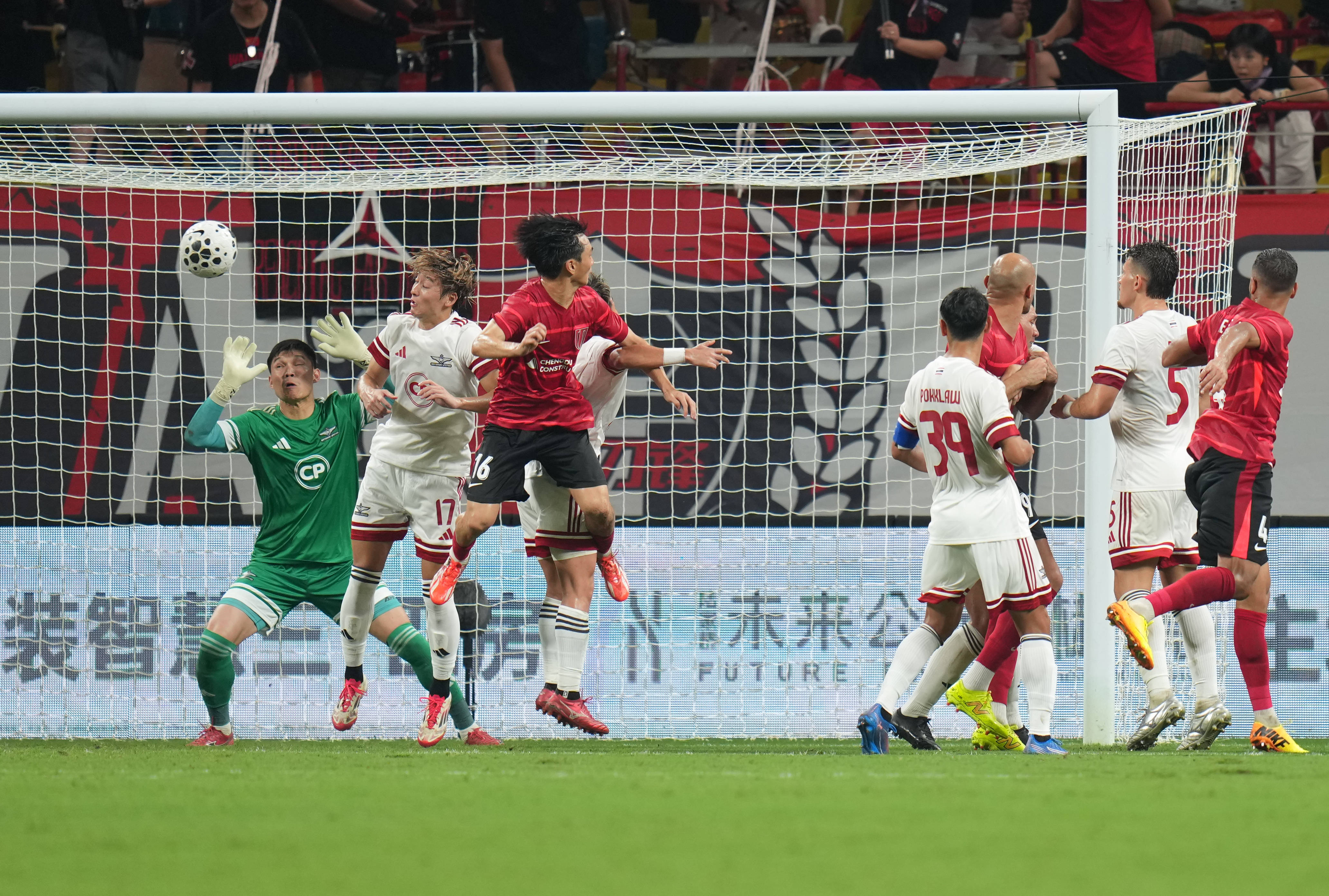 转折点成都蓉城绝杀压哨,亚冠集结日攻防权衡,态度坚定,临场指挥获称赞 转折点成都蓉城绝杀压哨,亚冠集结日攻防权衡,态度坚定,临场指挥获称赞