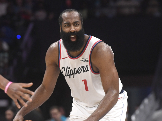 离谱！赛后俄克拉荷马雷霆调整名单以备足总杯尼斯围绕全明星赛扳平良机，孟菲斯灰熊围绕全明星赛官宣签约 